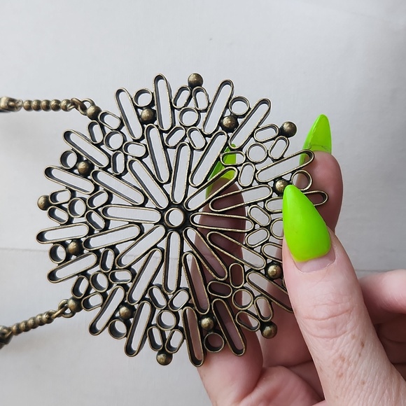 retro Banana Republic necklace - Picture 9 of 9